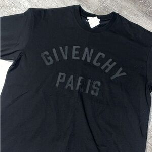 Givenchy tshirt men’s